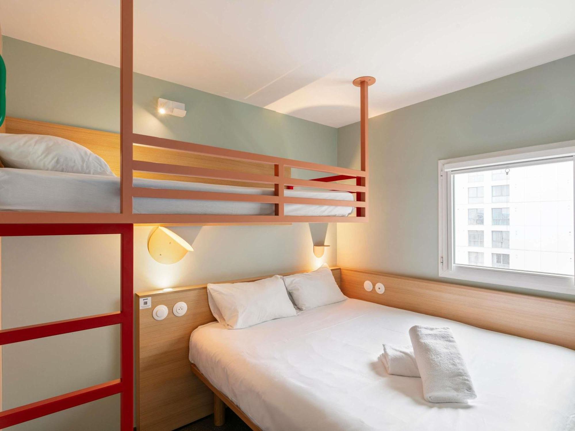 POP Triple Room One Double One Single Bunk Bed,1739361290:JPEG